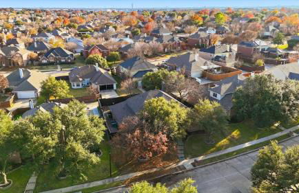 Luxury Backyard Pool & Patio Oasis 4-BD - Foto 49