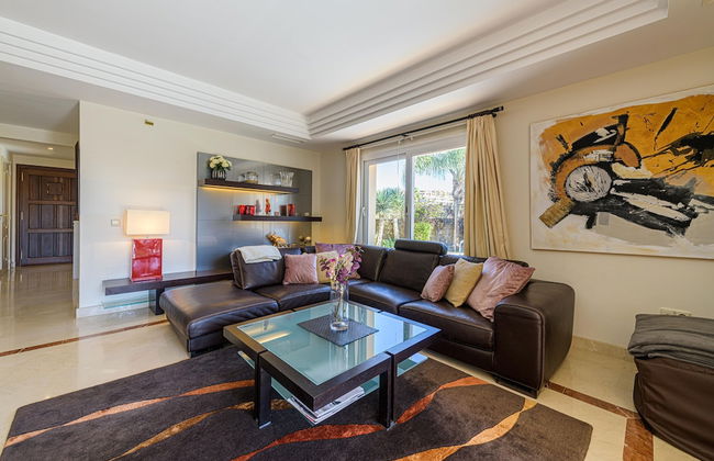 Villa Riviera in Urbanizaci n Riviera Sol - Photo 13