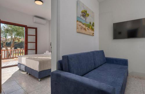 Eleon Suites & Apartments - Photo 68