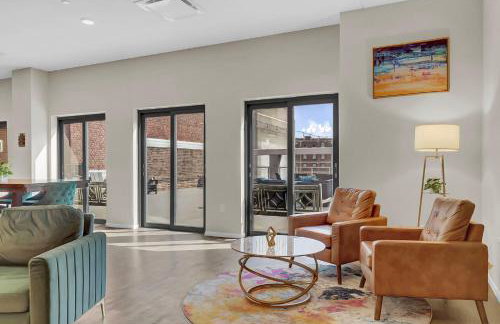 Luxury lofts, Downtown, Playhouse Sq, Near Stadium and Arena, Fire Pit, Rooftop deck, BBQ, Parking -fcfs, Close to EVERYTHIHNG! - Foto 20