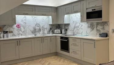 Modern Top Floor Aparment Near Beach Luxury - Foto 2