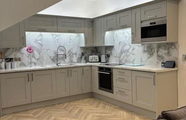 Modern Top Floor Aparment Near Beach Luxury - Foto 2