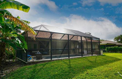 Modern Luxury Retreat in Naples - Photo 46