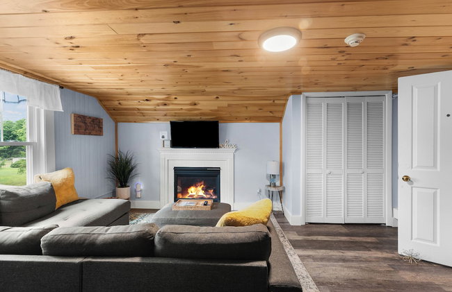 TuckAway Suites at East Branch - Foto 51