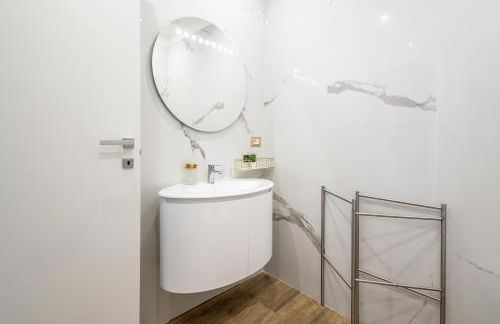 Casa Vacanze Maddalena - Palazzetto sul Lago - Diamante Blu - Foto 27