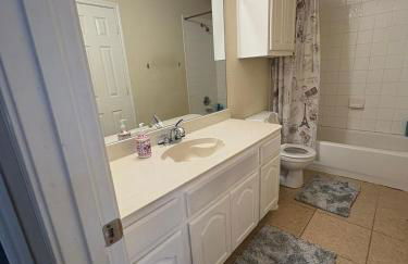 Spacious 4200 sqft - 6 bdrms 4 bath - Gym - Pets OK Near PGA - Universal KIDS - Star Frisco - Photo 51