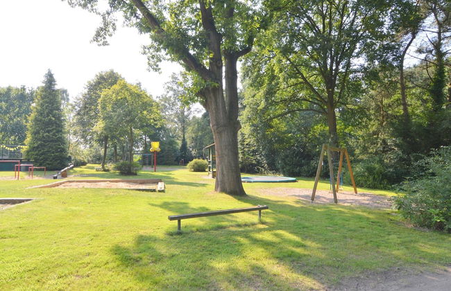 Refined Holiday Home in Guelders near Forest - Foto 20