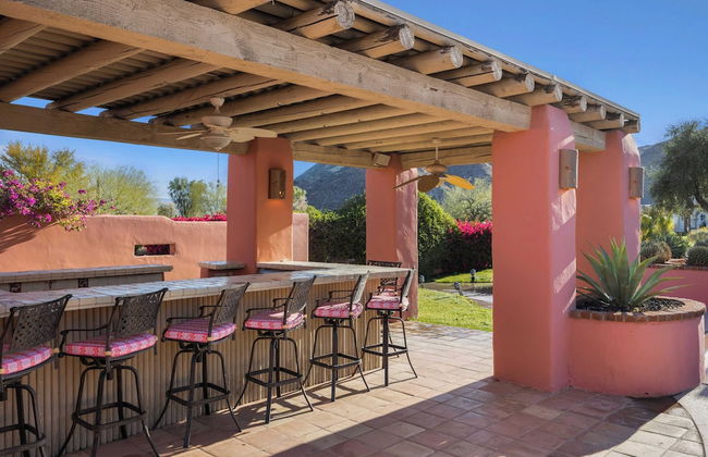 The Pond Estate by Avantstay Maximalist Designer Compound w/ 2 Casitas, Indoor + Outdoor Pools, Tennis Court, & Gorgeous Mountain Views 12k Sqft - Foto 73