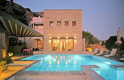 Villa CostaMare - enjoy lazy days on the private Pool-Jacuzzi - Foto 1