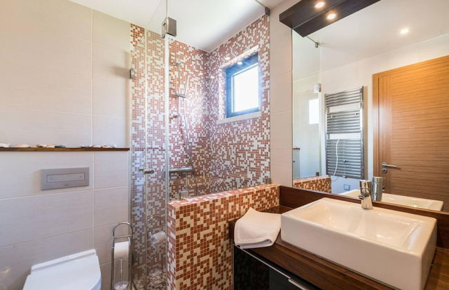 Captivating 2-bed Apartment in Praia da Luz - Foto 24