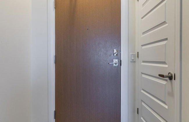 Premium 1 Bed w Rental Car Netflix Amazon - Foto 13