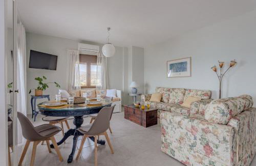 Eclectic Vintage Apartment- Sea View Perfection, Hersonissos, Crete - Photo 12