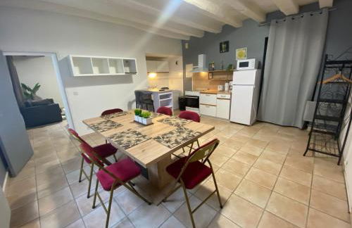 Logement de groupe au centre d'Azay le Rideau - Foto 2