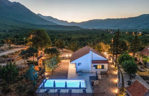 2 Bedroom Nice Home In Rascane - Foto 1