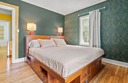 The Peacock House - Close to Restaurants and Shops - Foto 12