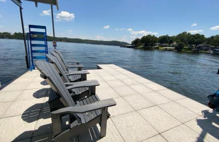 Accessible Lakeside Luxury at the 45mm w/ Private Dock, Sunset Views & More - Foto 54