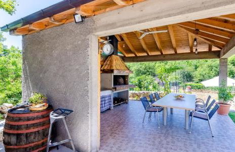 Villa Majkovica - 4 Bedroom Villa with Private Pool & En-Suite Bathrooms & Parking - Photo 85