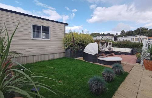 Lakes and woodlands hiking Overstone Holiday Park - Foto 73