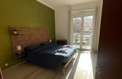 Experience Turin! Metro a stone's throw away - Photo 1