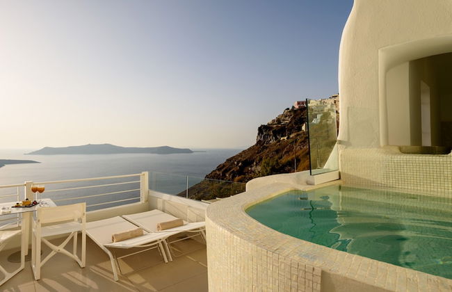 Nefeles Luxury Suites - Photo 16