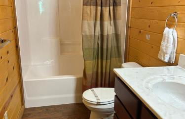 Solarium Deluxe Cabin #19 on Patoka Lake in Southern Indiana - Foto 9