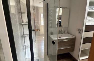 Spacieuse maison de vacances à proximité des plages - Foto 36