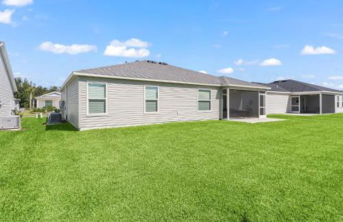 928 Z5 VILLAGE OF LAKE DENHAM by REMAX Premier - Foto 5