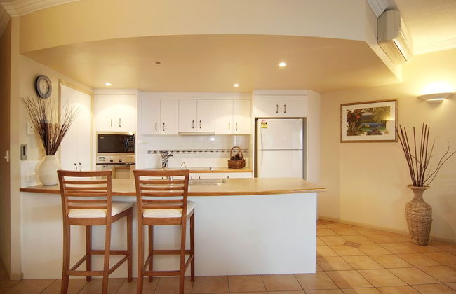 The Mediterranean Beachfront Apartments - Foto 11