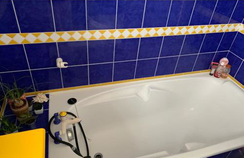 Maison atypique avec jardin à Évreux - Foto 13