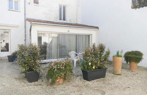 Maison de charme 19ème rénovée proche Angoulême, idéale famille, équipement complet, animaux acceptés - FR-1-653-181 - Foto 31