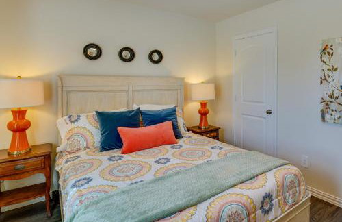 Game Room and Walk to Beach Gun Barrel City Gem! - Foto 14