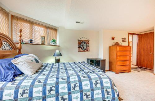 Lake Nokomis Escape with Dock and Beach Access - Foto 32