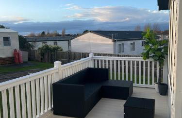 NEW 2025 Modern 3Bedrooms Lodge Walk to Beach - Foto 20