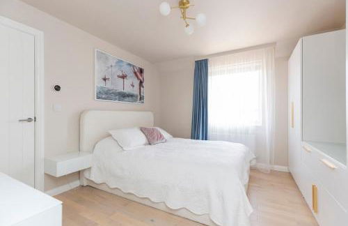 Detached Modern 3 Bedroom House - Photo 32