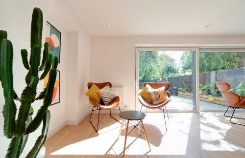 Pass the Keys 49 Byron Square Modern and Spacious 3 Bed Home with Free Parking - Foto 16