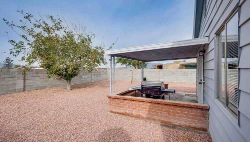 Cozy home! 16 Min away from strip and fremont - Foto 2