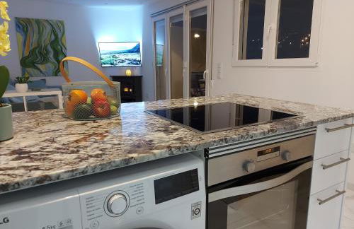 NIDO DEL AMOR deluxe 1a linéa Terraza Indoorpool Wifi Aire Netflix 10 metros a Cala del Pino - Foto 10