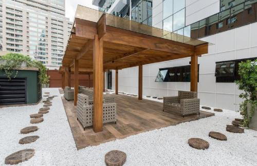 Flat Novo1 - Cama Queen, Ar, Estac e Internet - Foto 18