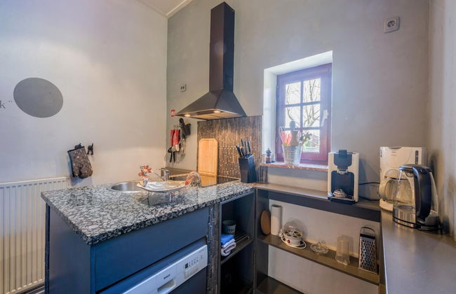 Modern Comfort in a Central Spot - Foto 15