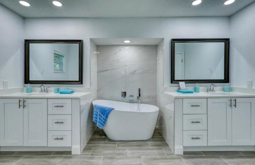 Modern and Spacious 3bdrm and 3 bath house with pool - Foto 15