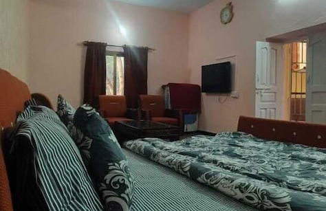 Candle Hotel Shahdara Valley Islamabad - Photo 13