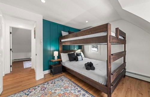 NEW Modern Barrel Getaway HOT TUB & Game Room - Foto 40