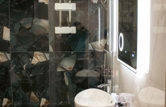 Emily Apartments 2 - Photo 28