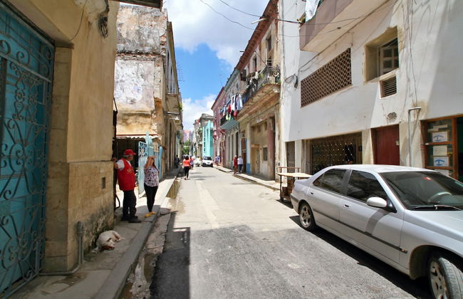 Aparthotel in Havana - Photo 20