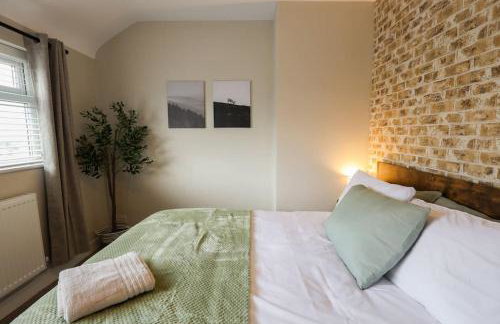 'Station House' Cosy Renovated Family-Friendly Home in Runcorn, Cheshire - Train Station Liverpool Chester Links, Brindley Theatre - Foto 40