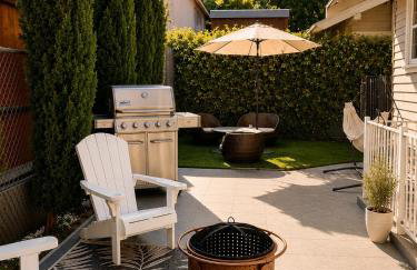 Hollywood house with parking - walk to attractions - Foto 17