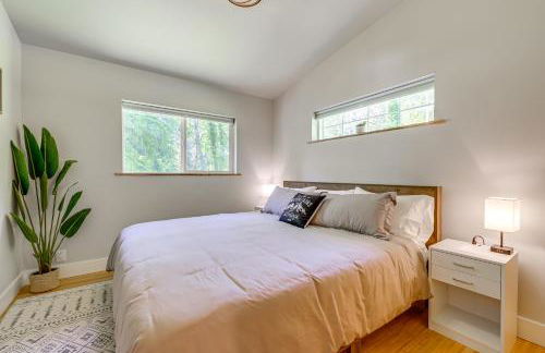 Deck, Hot Tub and Views Sleek Getaway in Index! - Foto 12