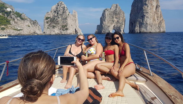 Excursion sur l'île de Capri en bateau - Photo 5, Vous prendrez de superbes photos !