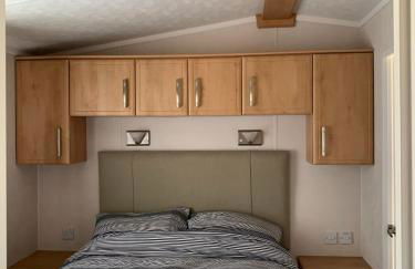 Immaculate 2-Bed Lodge in Monreith - Photo 11