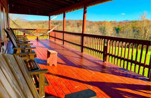 The Barn at Evermore: riverfront retreat w/hot tub - Foto 12